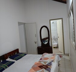 Quadruple Room with Private Bathroom