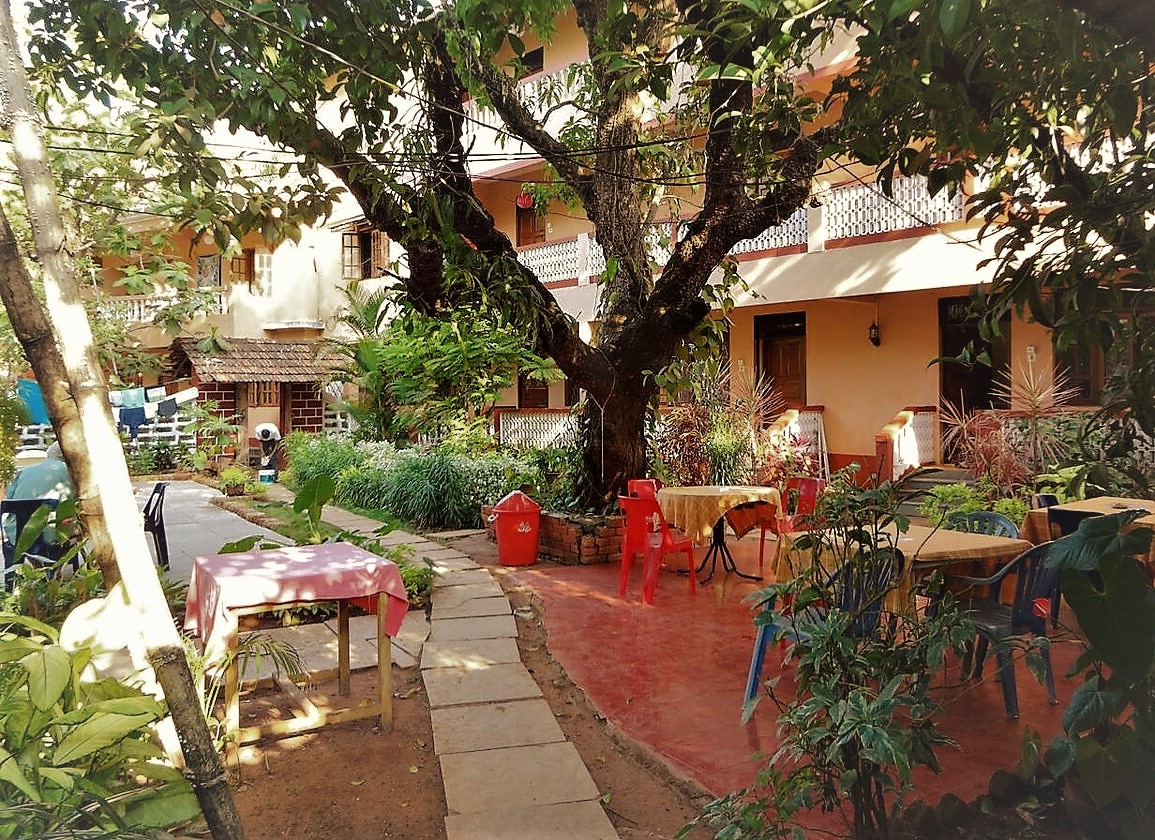 1 BHK Comfy Serviced Apartment in Anjuna - Tap to explore photos