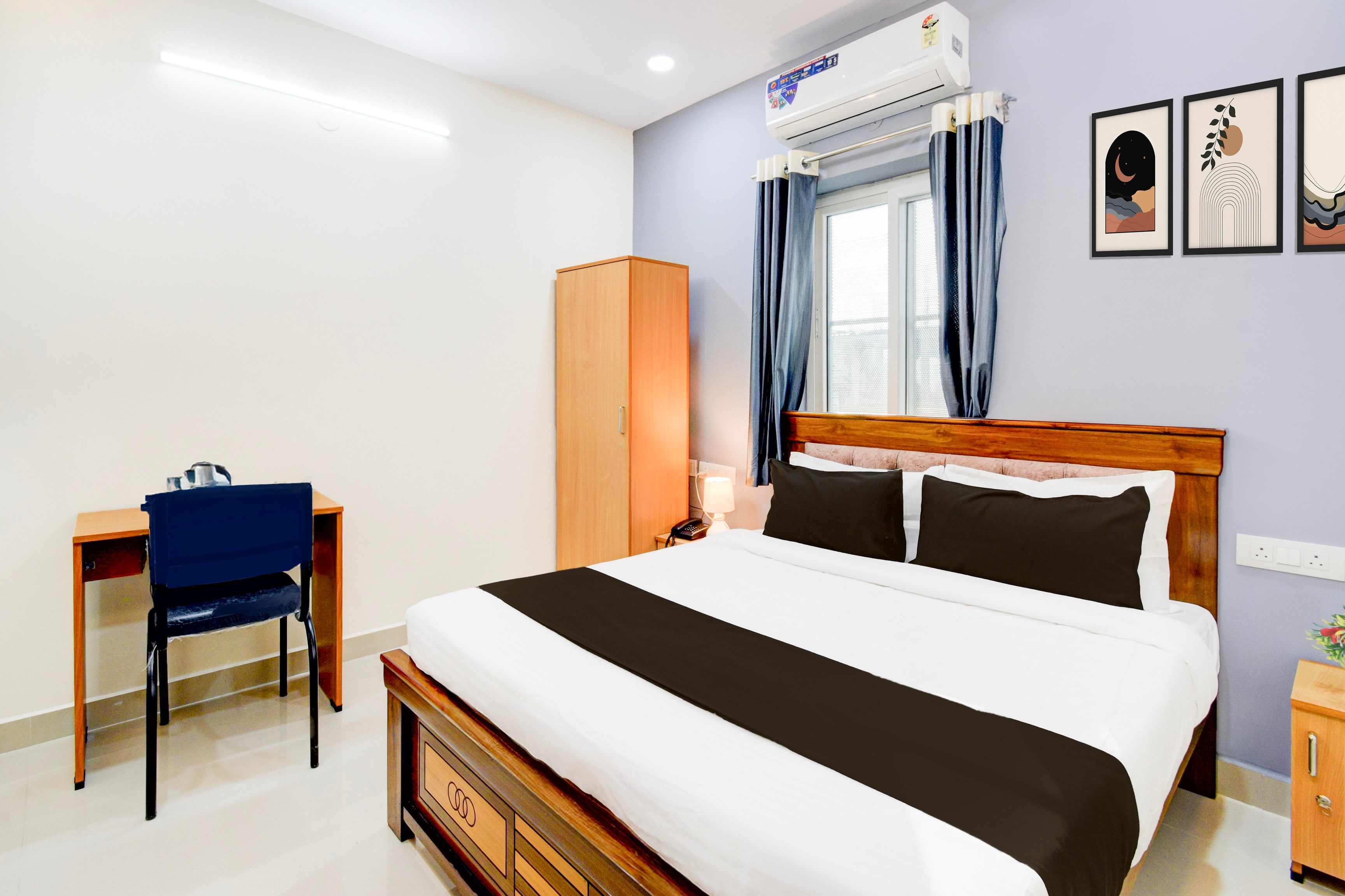 Super Townhouse Lanco Hills Gachibowli - Tap to explore photos