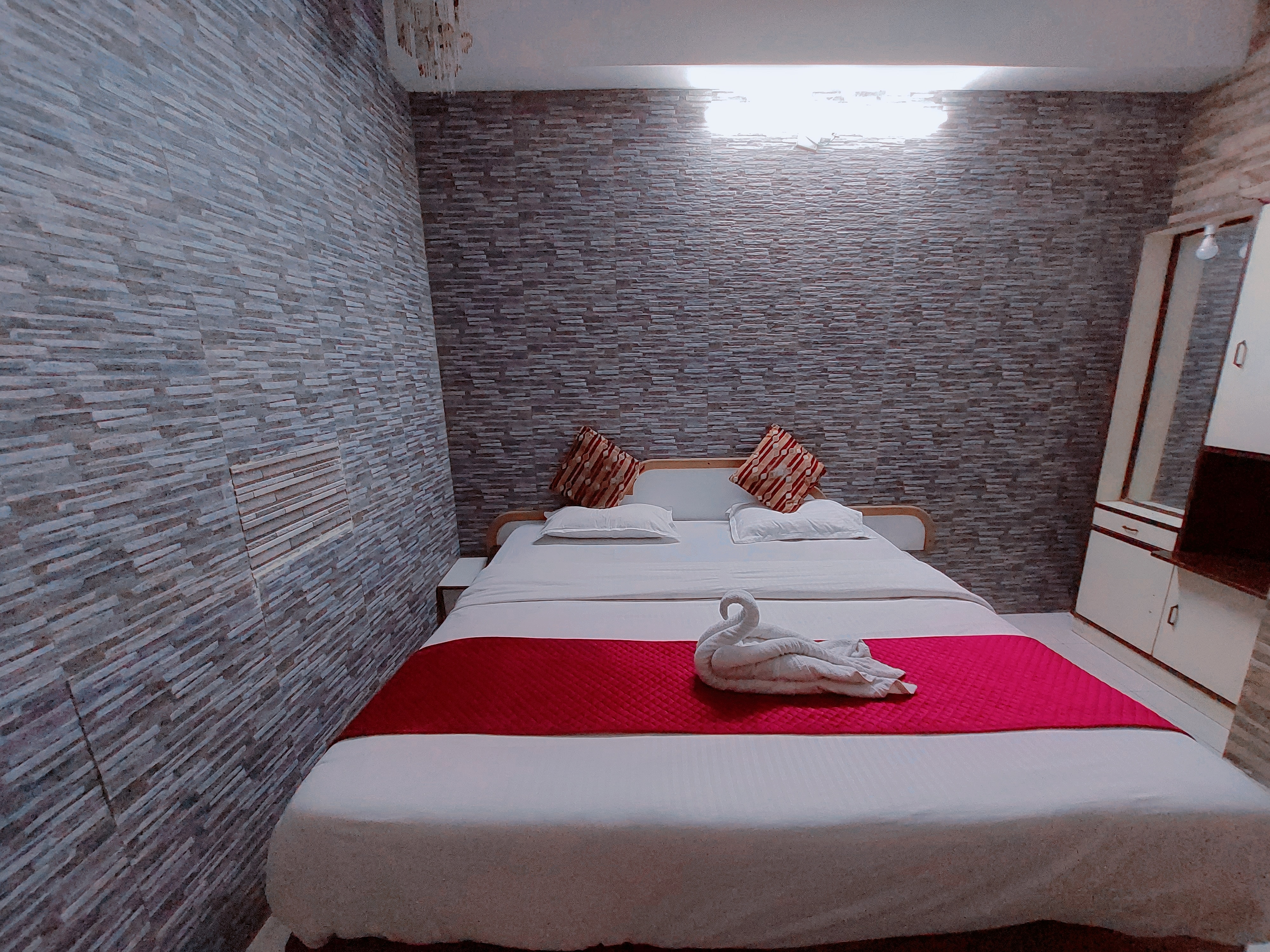 Hotel Gulab Bagh - Tap to explore photos