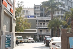  Aura Tapovan, Rishikesh