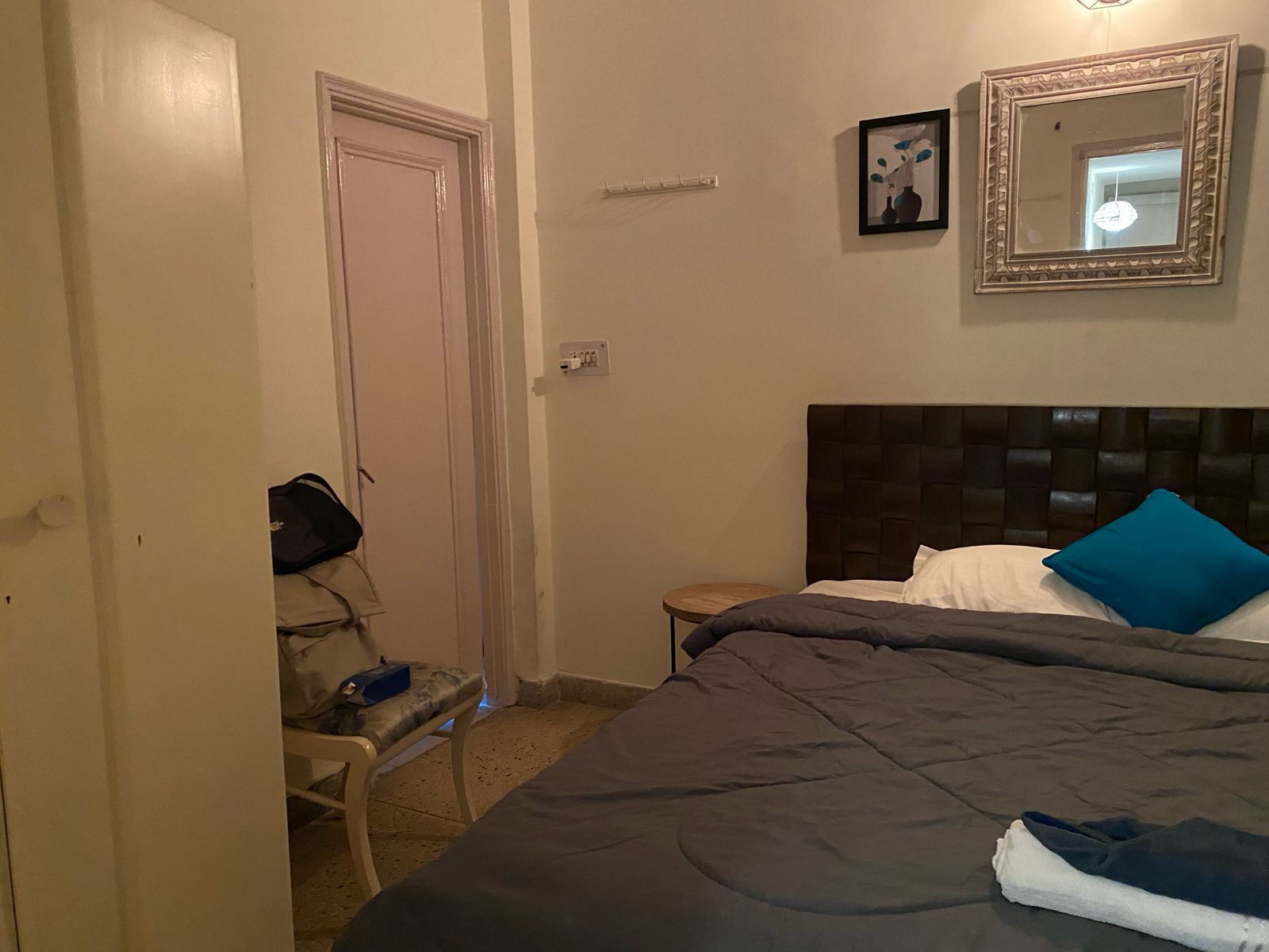 BnBBuddy- Sophisticated 4BHK Space(South Delhi) - Tap to explore photos