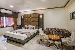 hotel 24 seven, Saputara