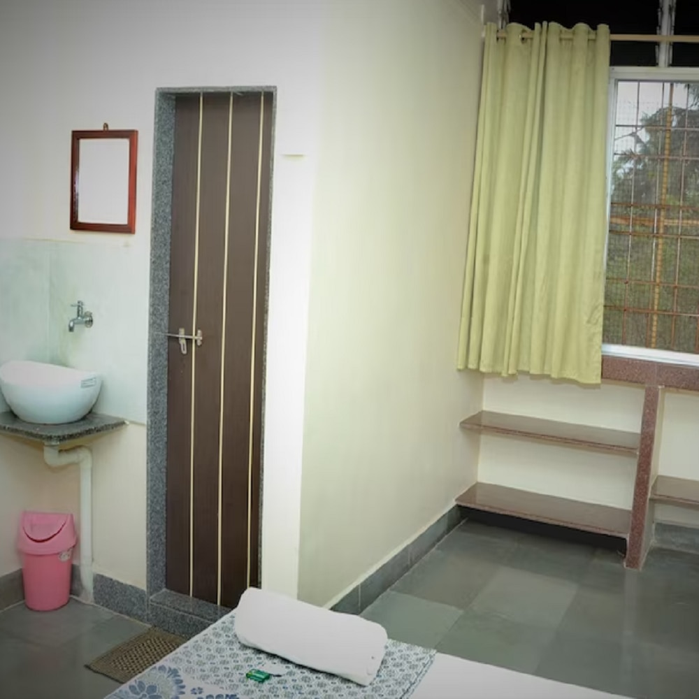 Shubham Lodge 4