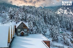 StayVista at Frosty @ Frozen Fall - Tangmarg, Gulmarg