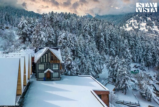StayVista at Frosty @ Frozen Fall - Tangmarg