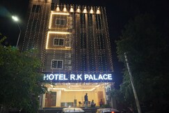 Hotel R.K Palace, Reengus