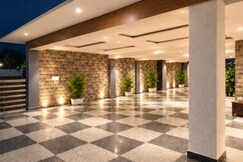 Premium home 3bhk Airport 5 mins Safe parking, Mohali