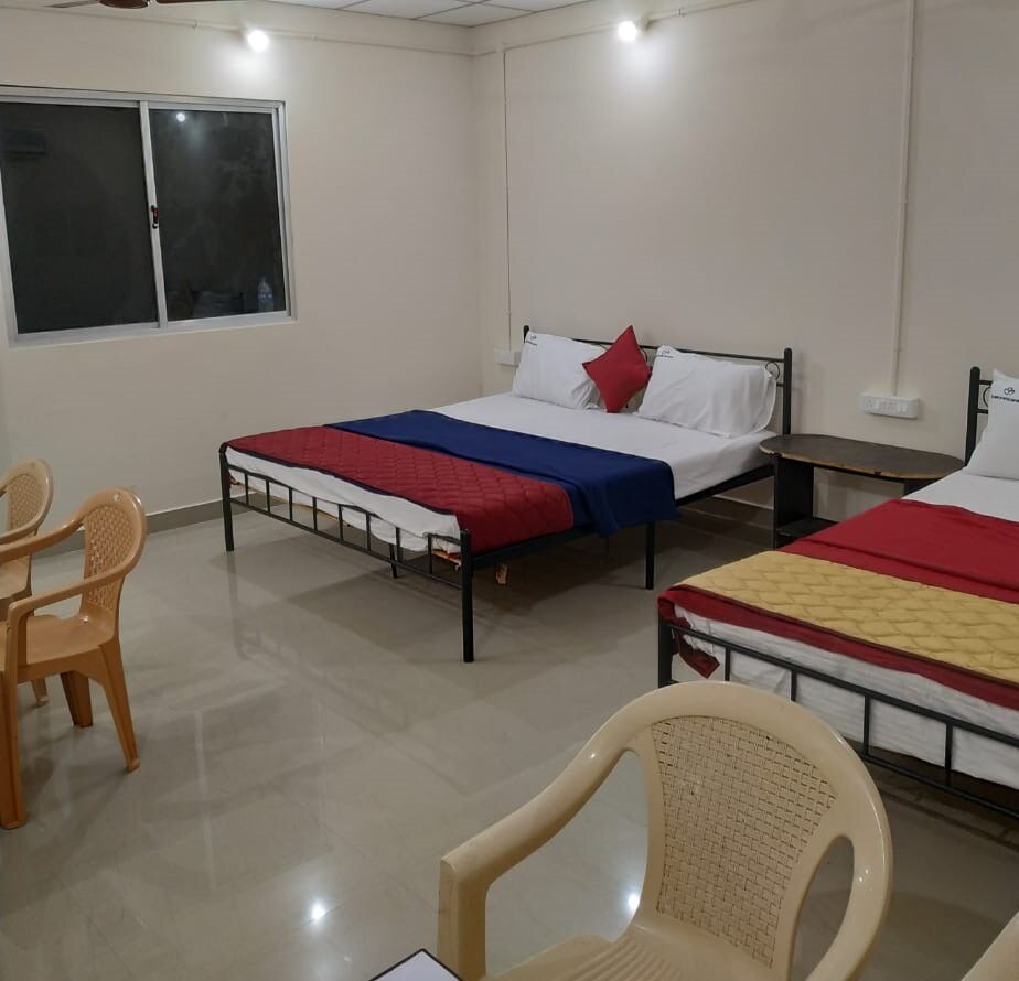 THE ECR BAY VILLAS ANNEXE - Tap to explore photos