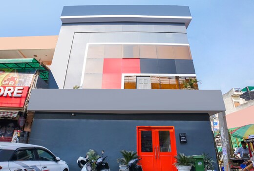 Super Hotel O Nawada Metro