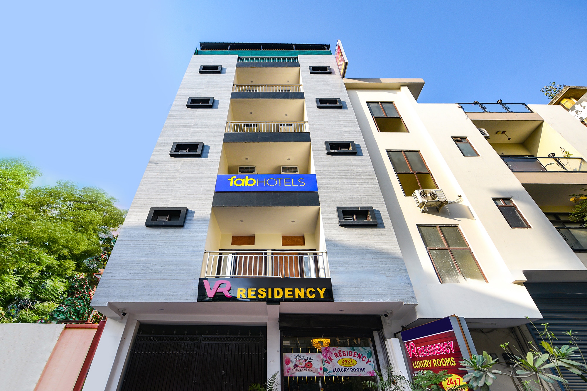 FabHotel VR Residency  Nr Yashobhoomi Convention Centre - Tap to explore photos