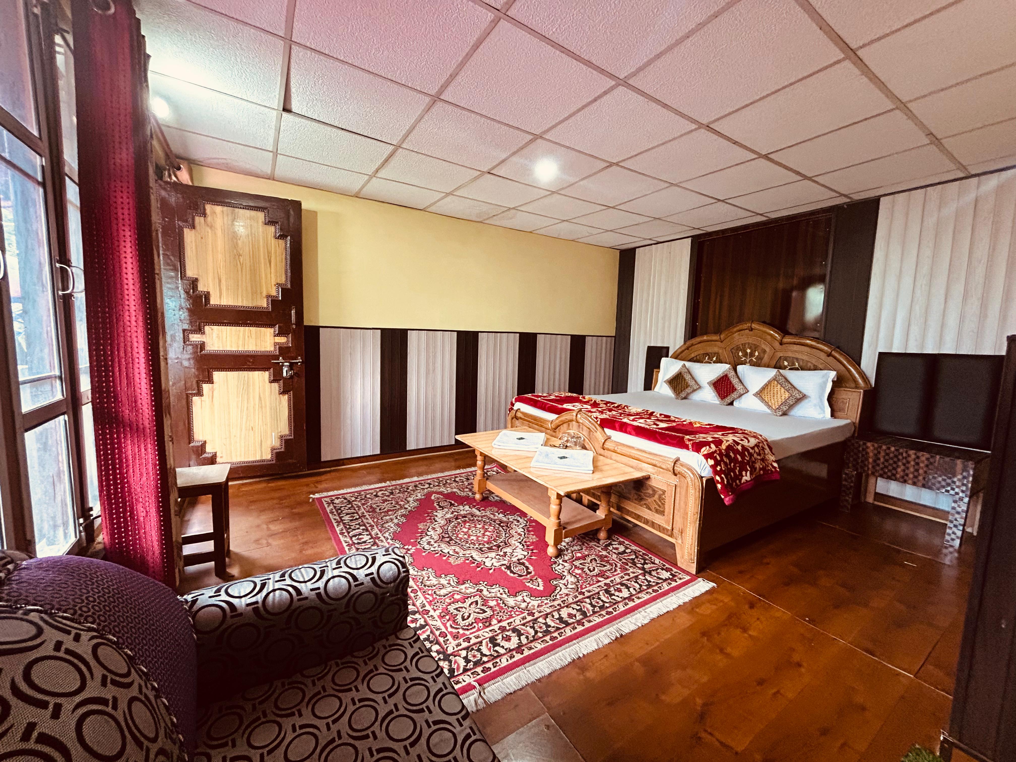 Hotel Snow View Chopta - Tap to explore photos