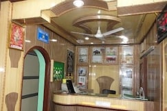 Hotel Sun Sky Bar & Restaurant, Bhoranj