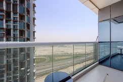 ELIVAAS Curated Stylish 2BR Paramount Apt Near Downtown, Dubai