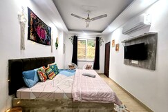 Tripodas House - Tapovan, Rishikesh