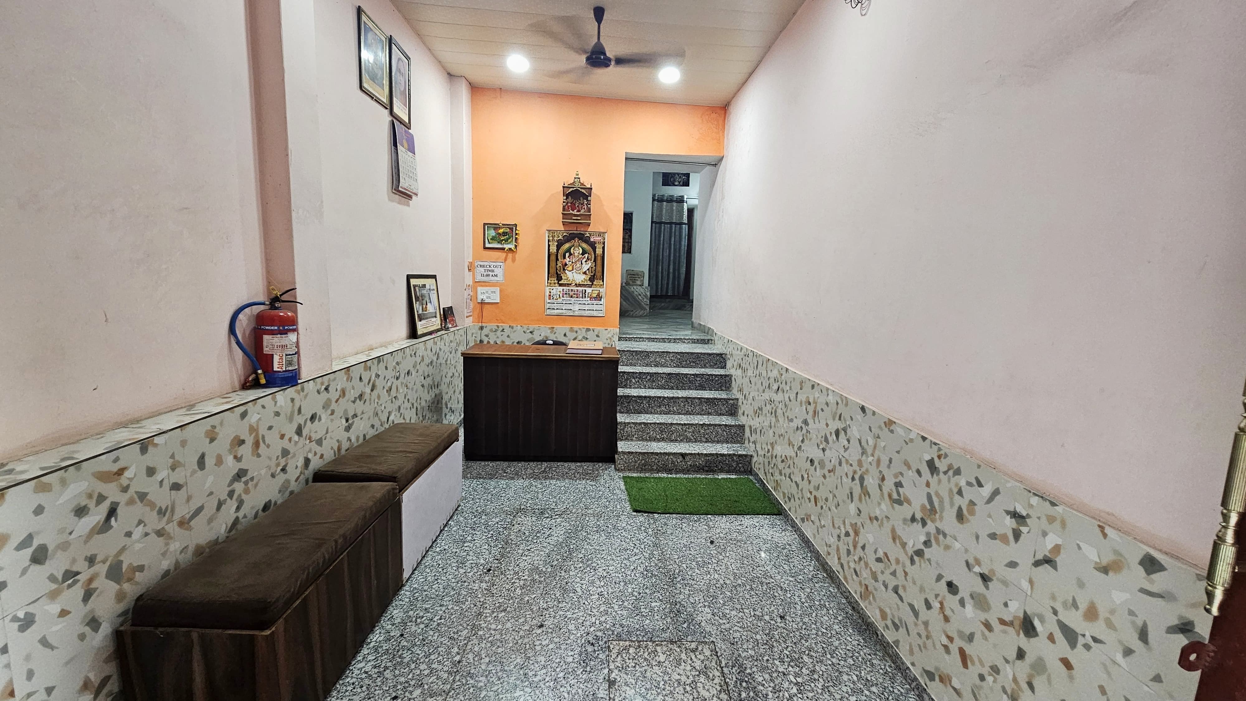 Shree Krishna paying guest house - Tap to explore photos