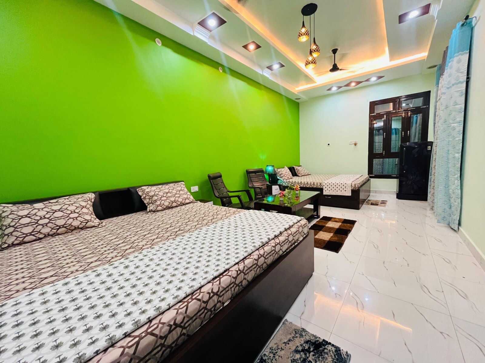 Aradhna Home Stay - Tap to explore photos