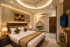 Hotel Blue Shine, Noida