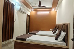 Paradise Villa : Lord Krishna Inns, Vrindavan