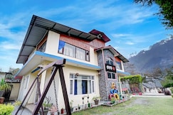 Hotel O Furbish Water Fall Resort, Pangot