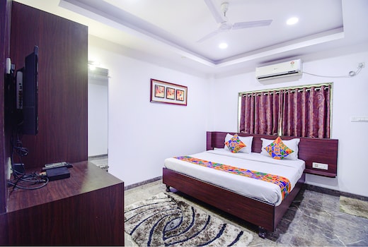 FabHotel Rani Tower - Chinar Park