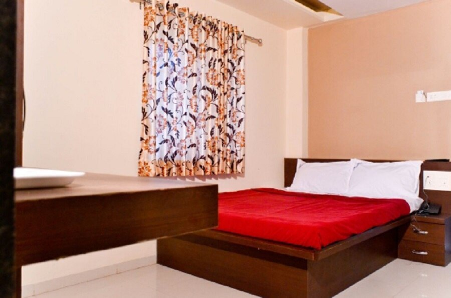 Nandan Hotel - Tap to explore photos