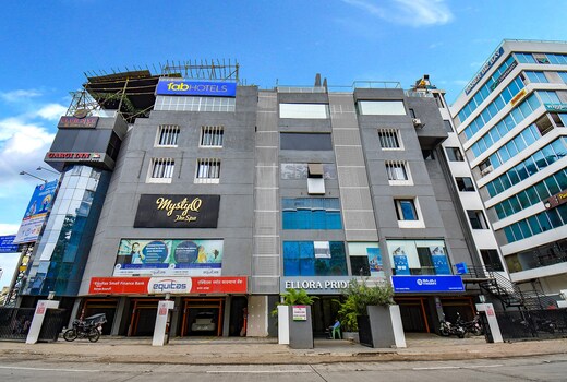 FabHotel Gargi Inn - Near Balewadi Stadium