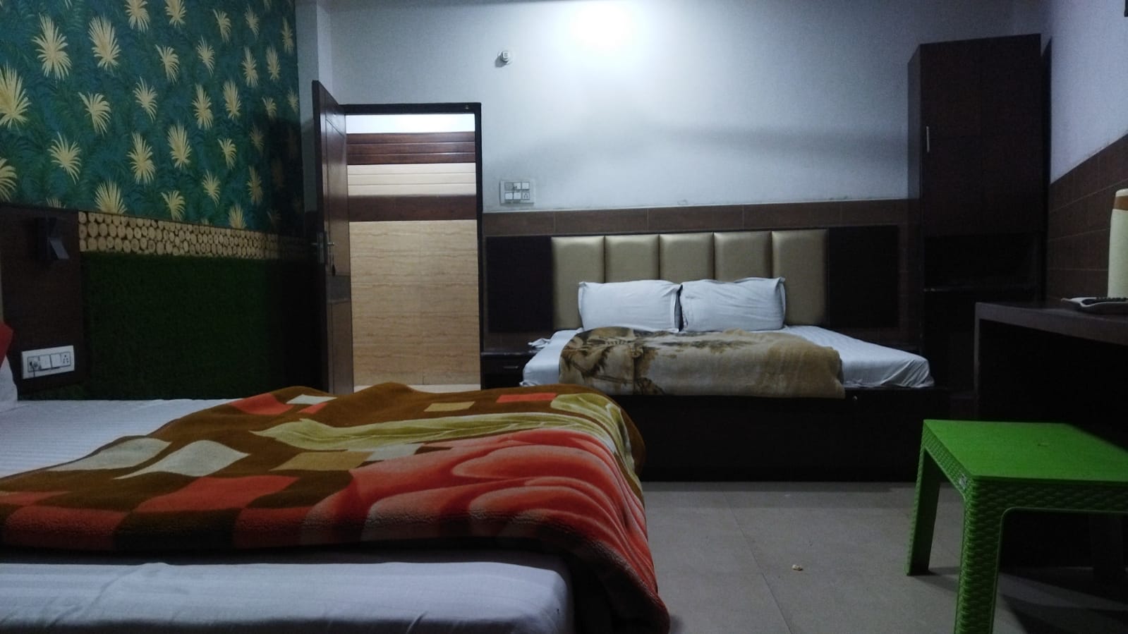 Hotel Adarsh Plaza - Tap to explore photos