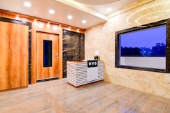 Super Hotel O 82938 Grand Inn, Barasat