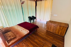Crystal Leaf Estate - Glass House, Kukke Subramanya