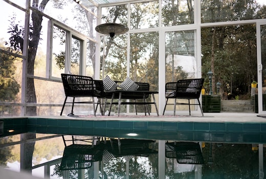 Deodar I Luxury Tent Retreat w Heated Pool in Majkhali