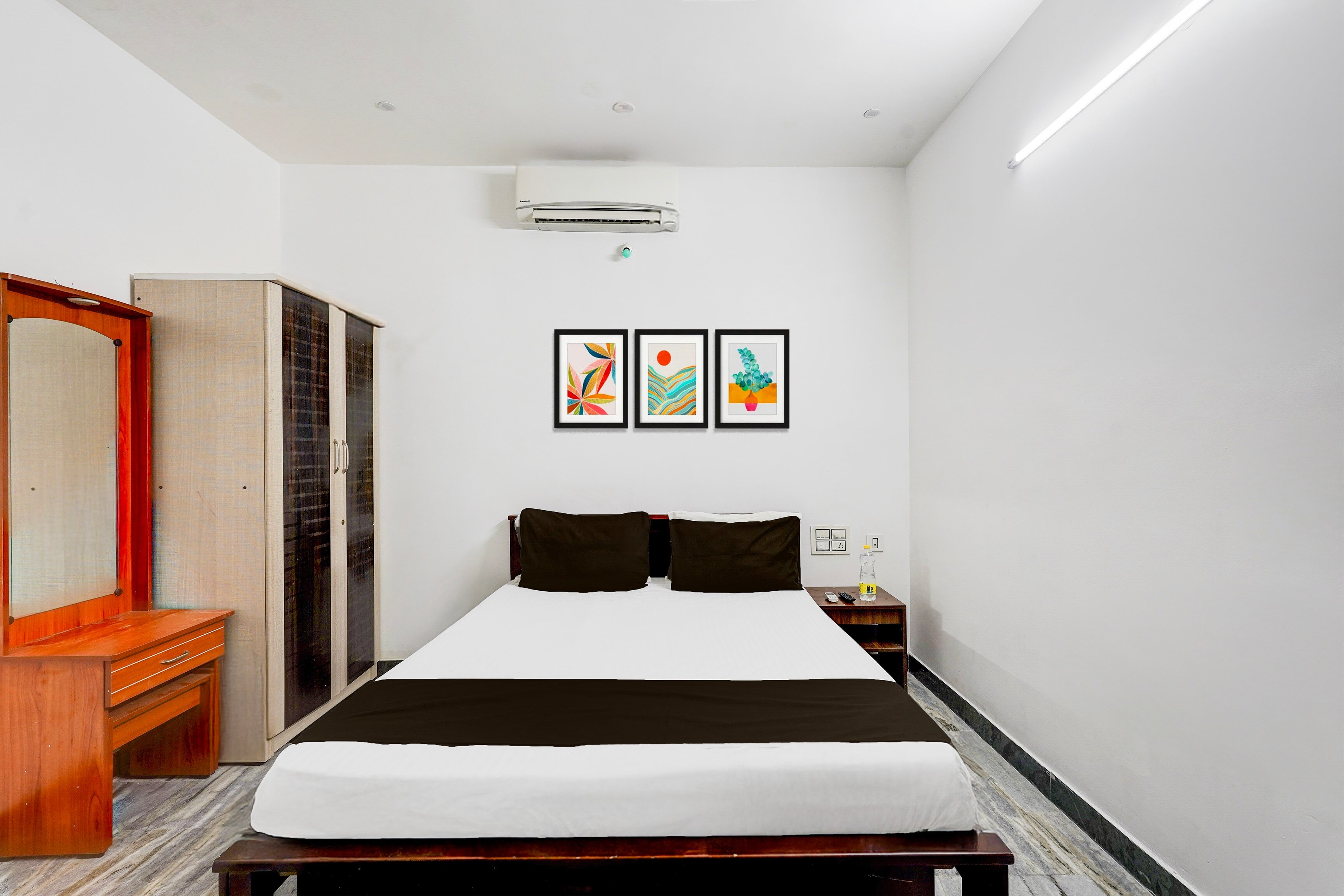 Hotel O Katpadi Vellore Formerly Leo's Home Stay - Tap to explore photos