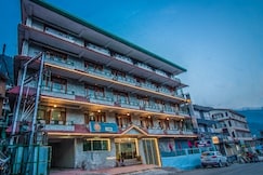 Hotel Ocean Blue - 2 Min Drive from Mall Road, Manali