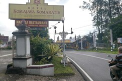 Hotel O near Tawangmangu Wonder Park formerly Komajaya Komaratih, Karanganyar