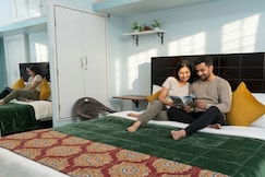 Spacious Private 1BHK near Railway Station, Free Parking, Malda
