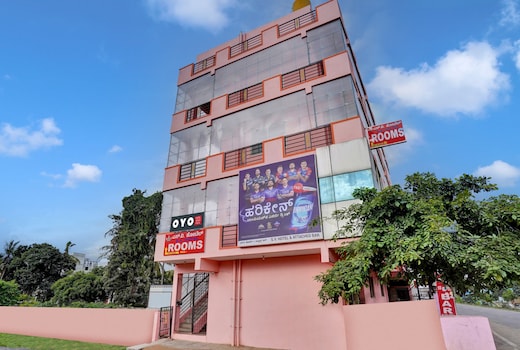 Super Hotel O SV LODGE