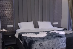 Sruthi Garden Palace First Floor Kodaikanal (A2), Kodaikanal