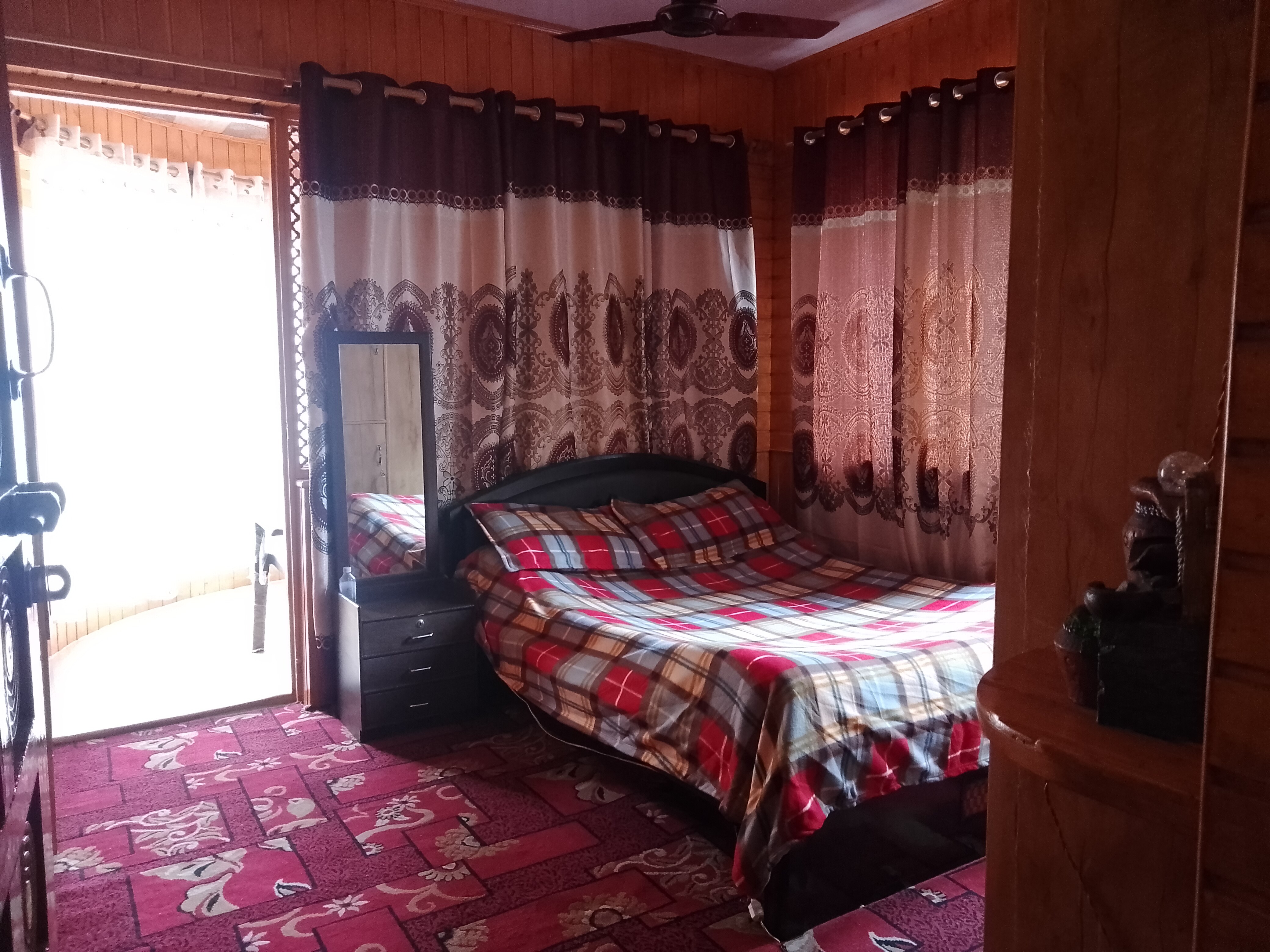 Aafiyat Homestay - Tap to explore photos