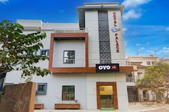 Hotel O NLT Palace, Lucknow