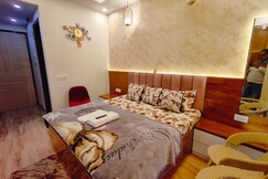 Kaveri Lavish Apartment, Greater Noida