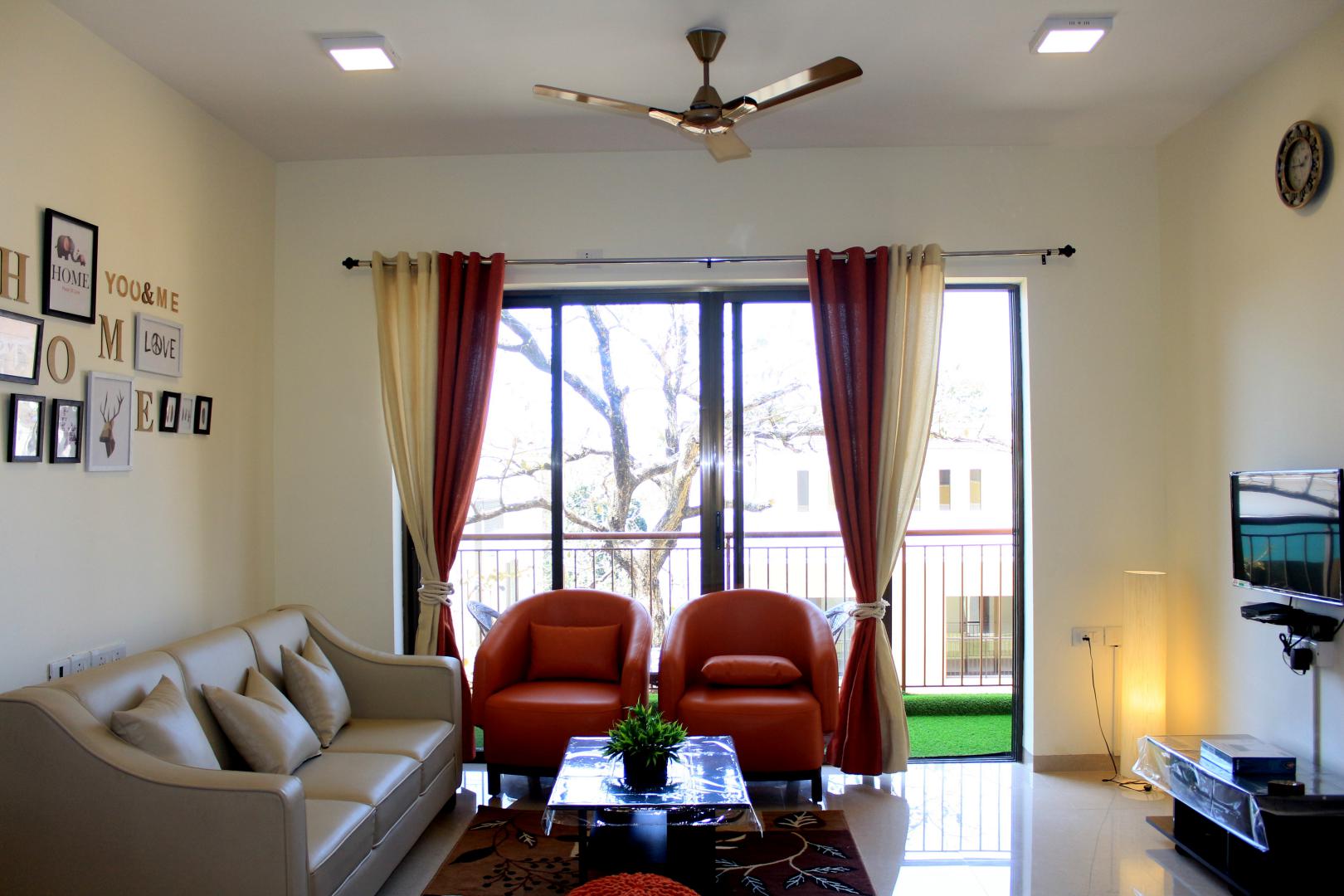 Casa Alamos Apartment 10 min drive to Panjim city - Tap to explore photos