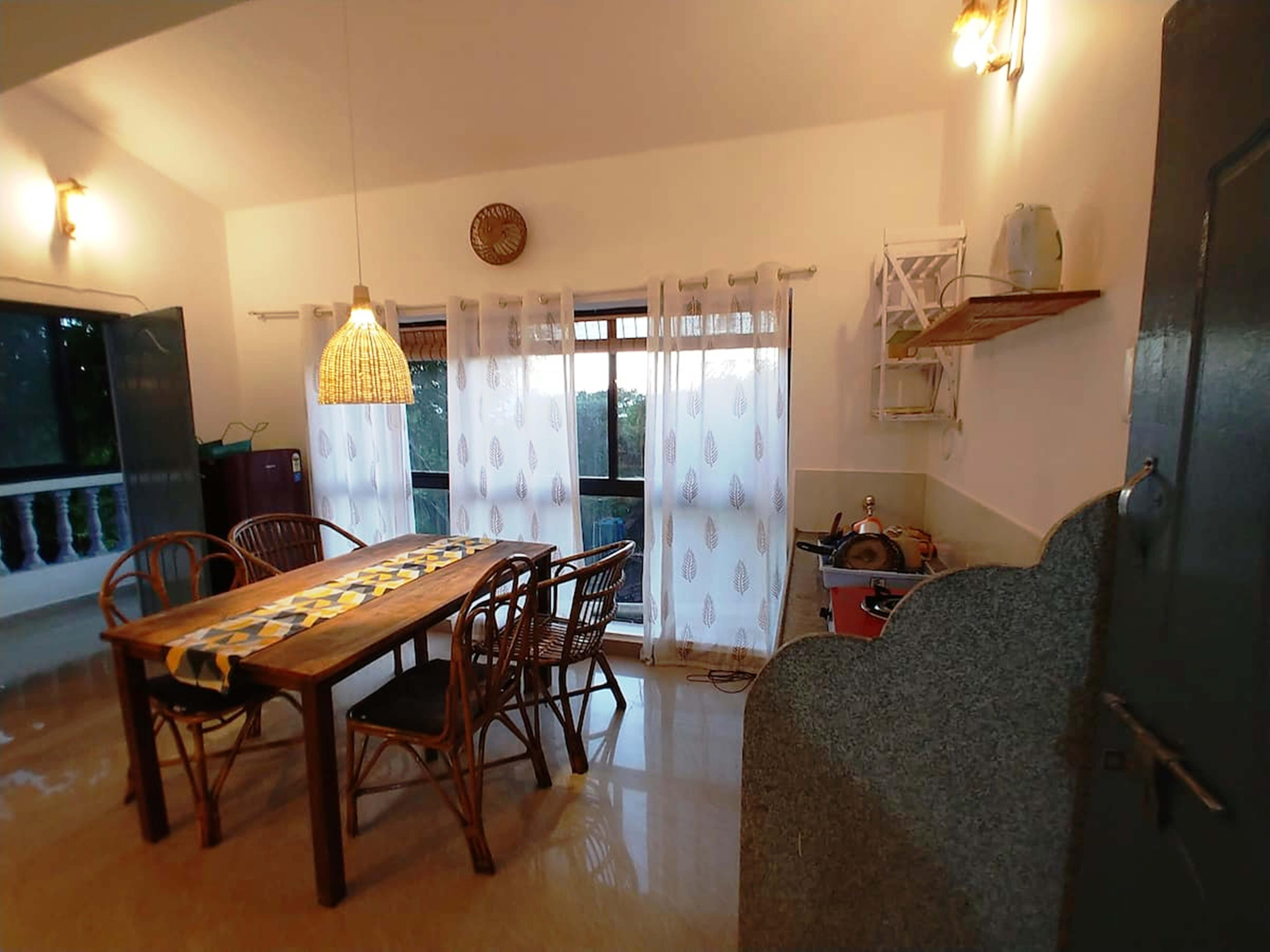 Lorenzos BeachBoho The eagle seaview flat 2BHK - Tap to explore photos
