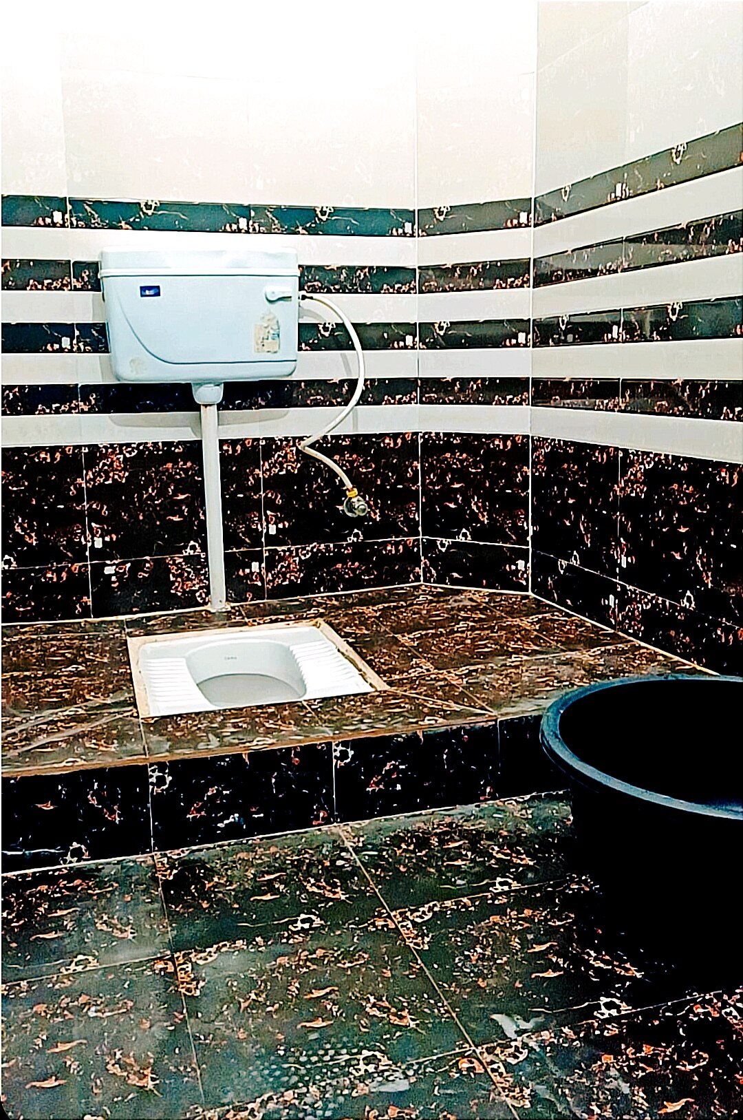 Atithi Dev Guest House - Tap to explore photos
