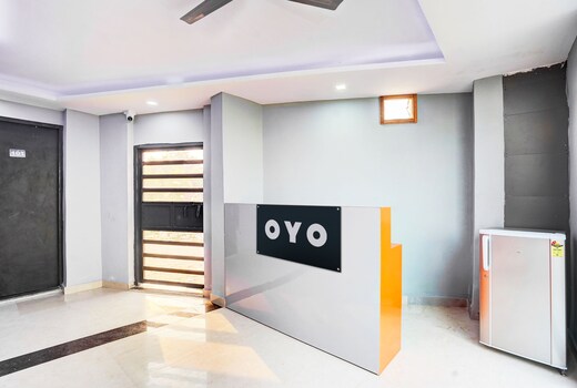 Super Hotel O Varn Residency And Hotels