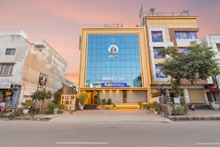 FabHotel LFC, Jaipur