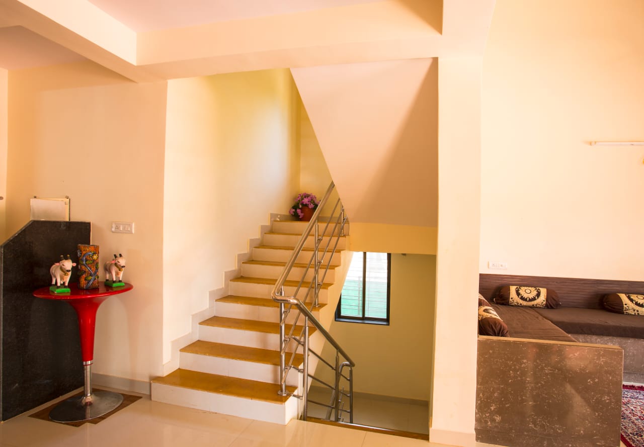 Laxminarayan Bungalow - Tap to explore photos