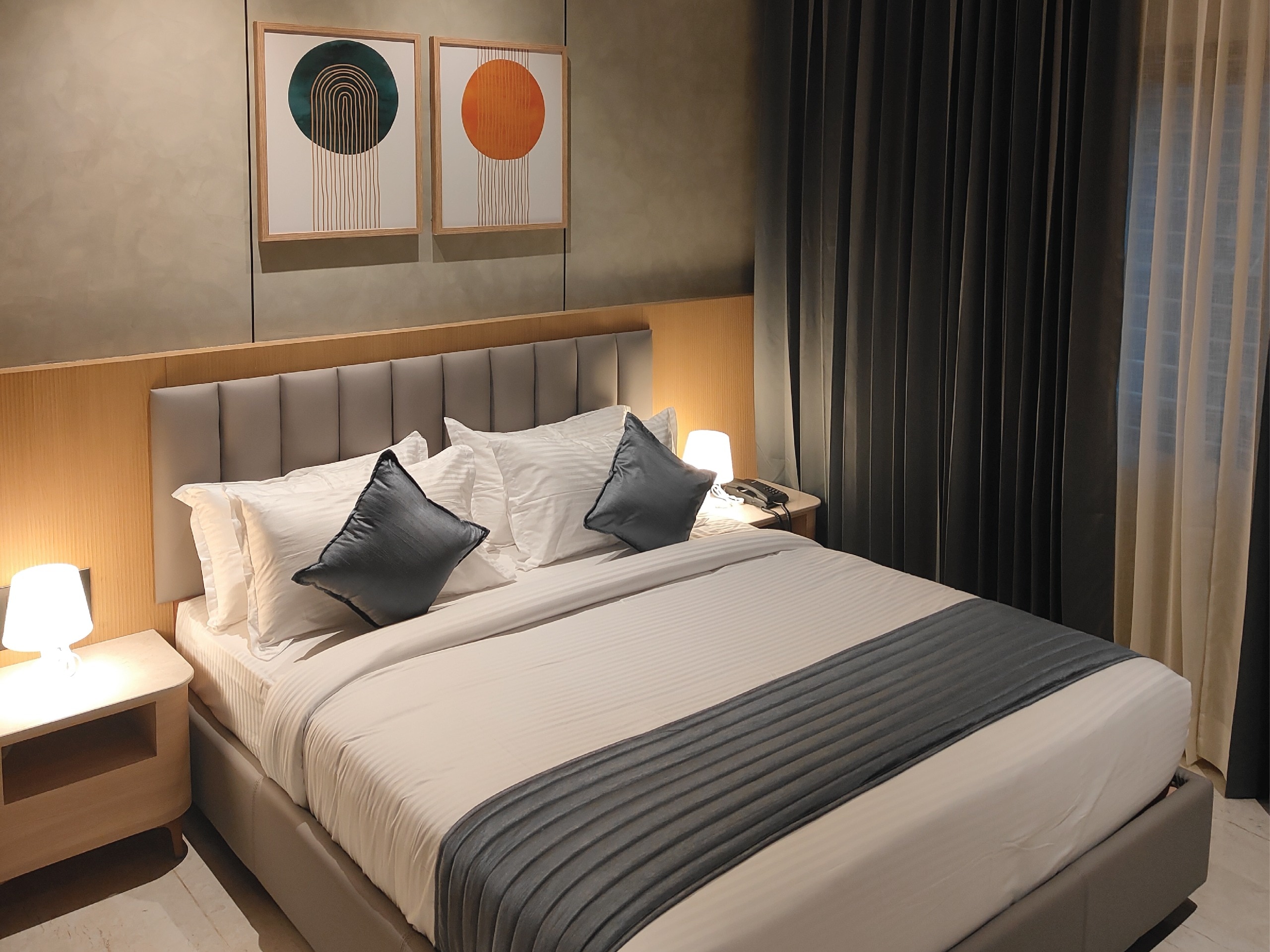 Dlite Rivera Luxury Service Apartments - Tap to explore photos
