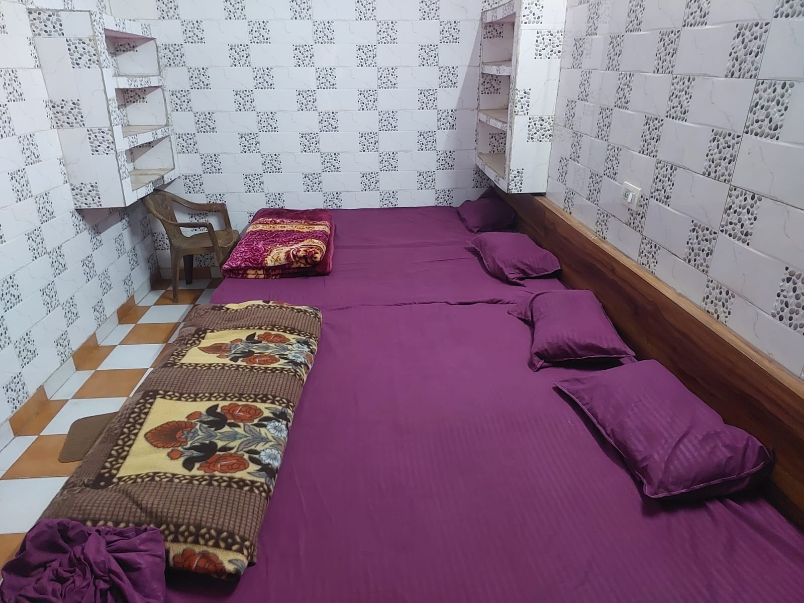 Annu bhai sewa sadan - Tap to explore photos