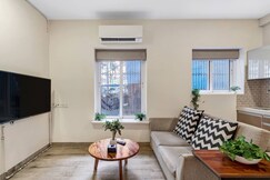 Maven 1BHK Stylish Stay in Khar, Mumbai