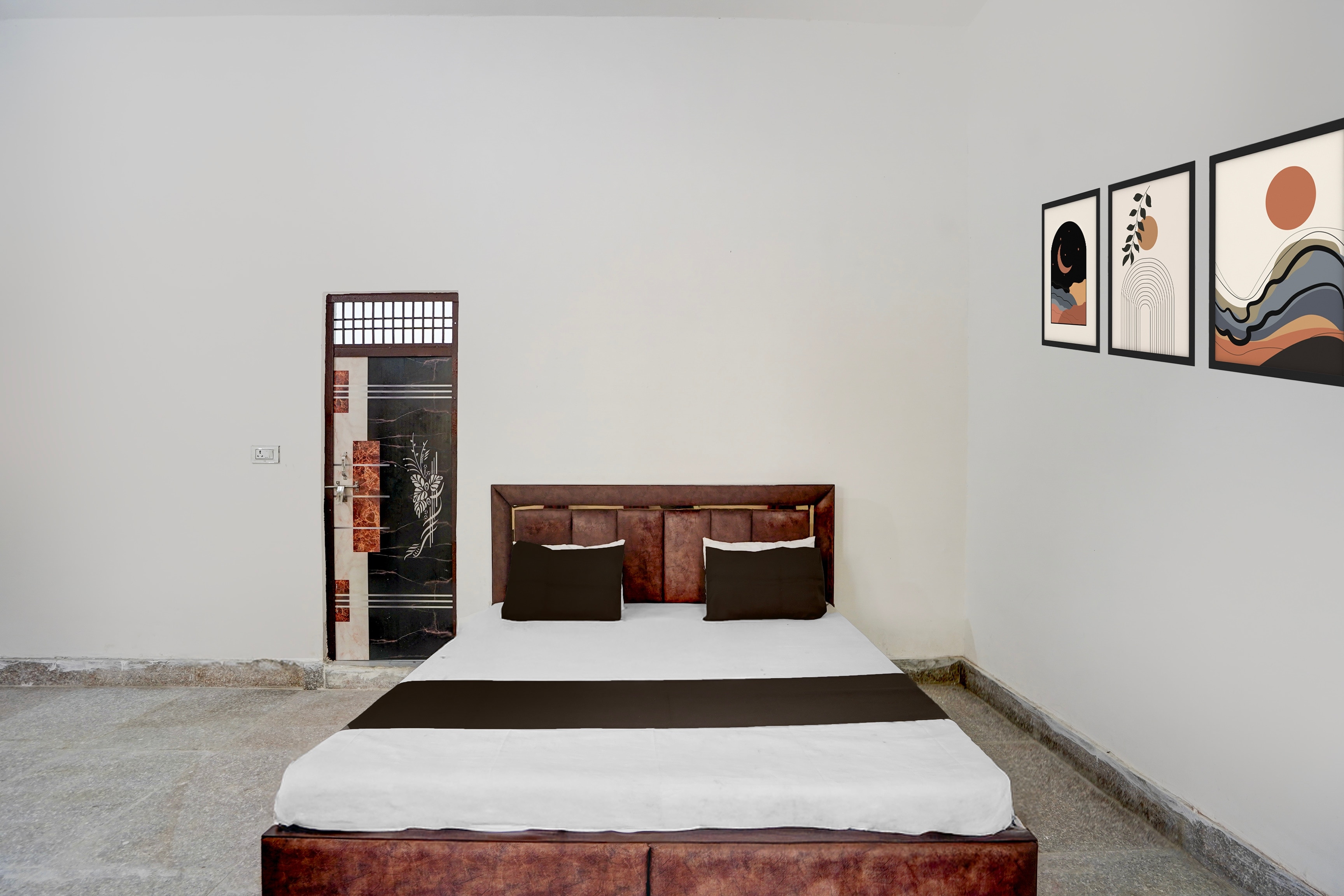 HOTEL O SP Guest House - Tap to explore photos